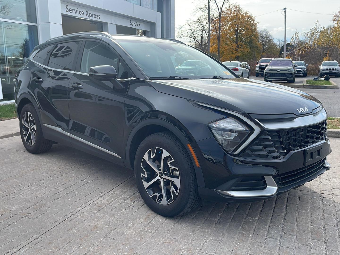 2023 Kia Sportage EX photo 3
