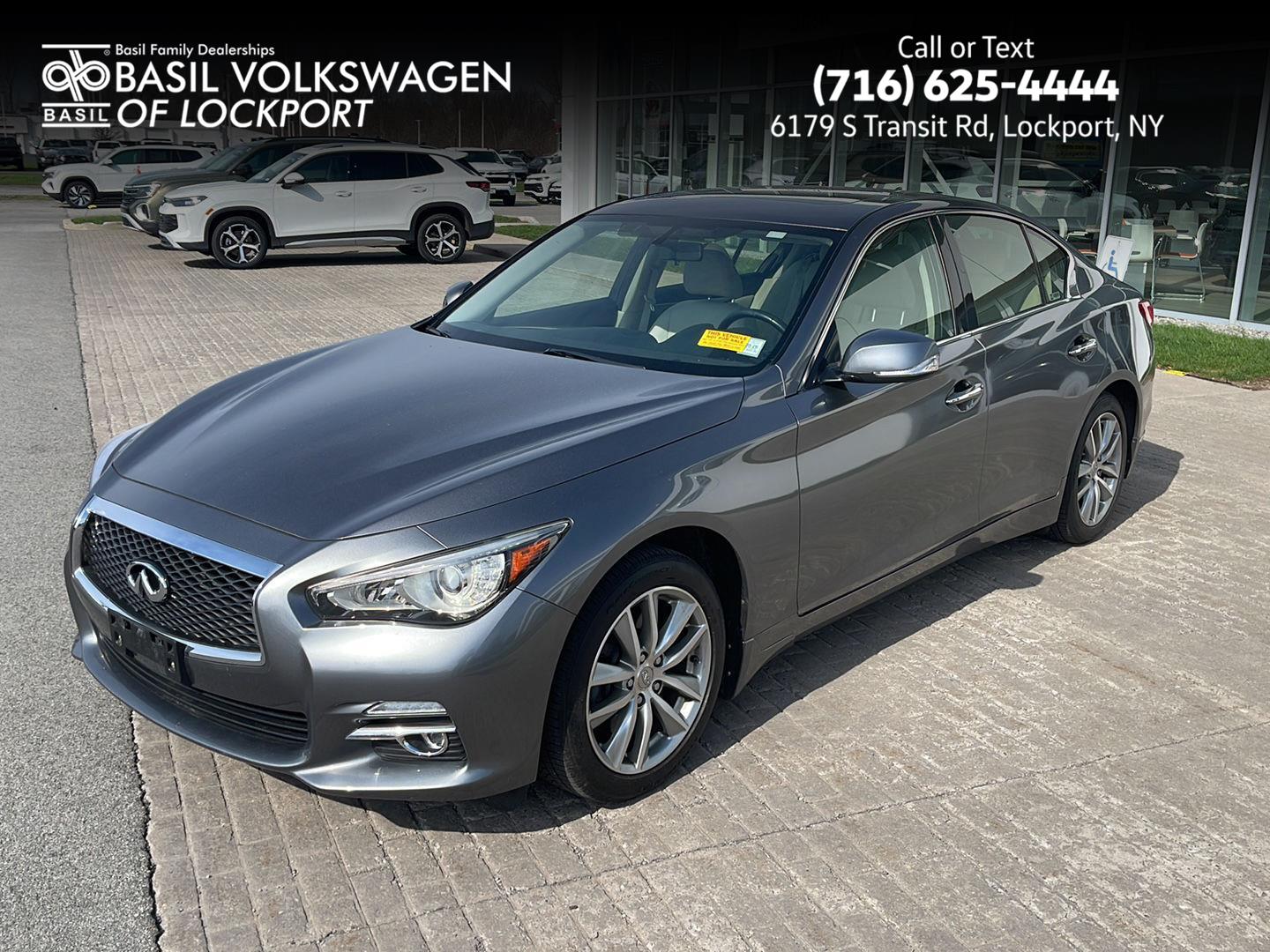 2015 INFINITI Q50 Base