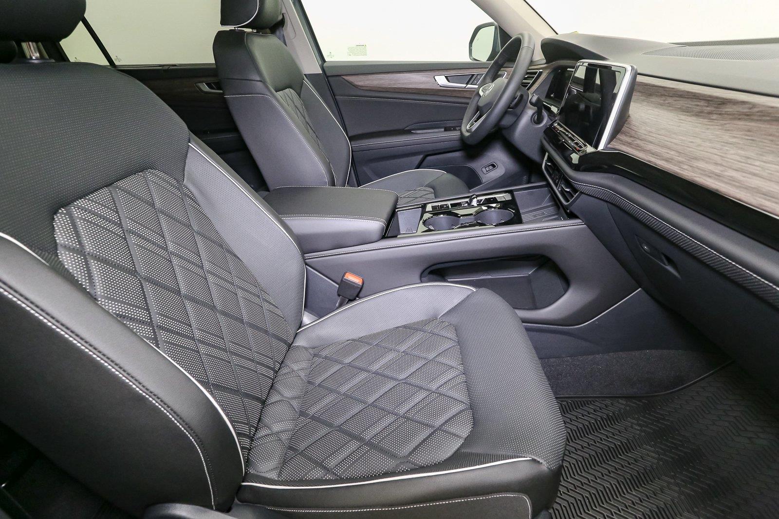 2026 Volkswagen Atlas SEL Premium R-Line - Photo 15