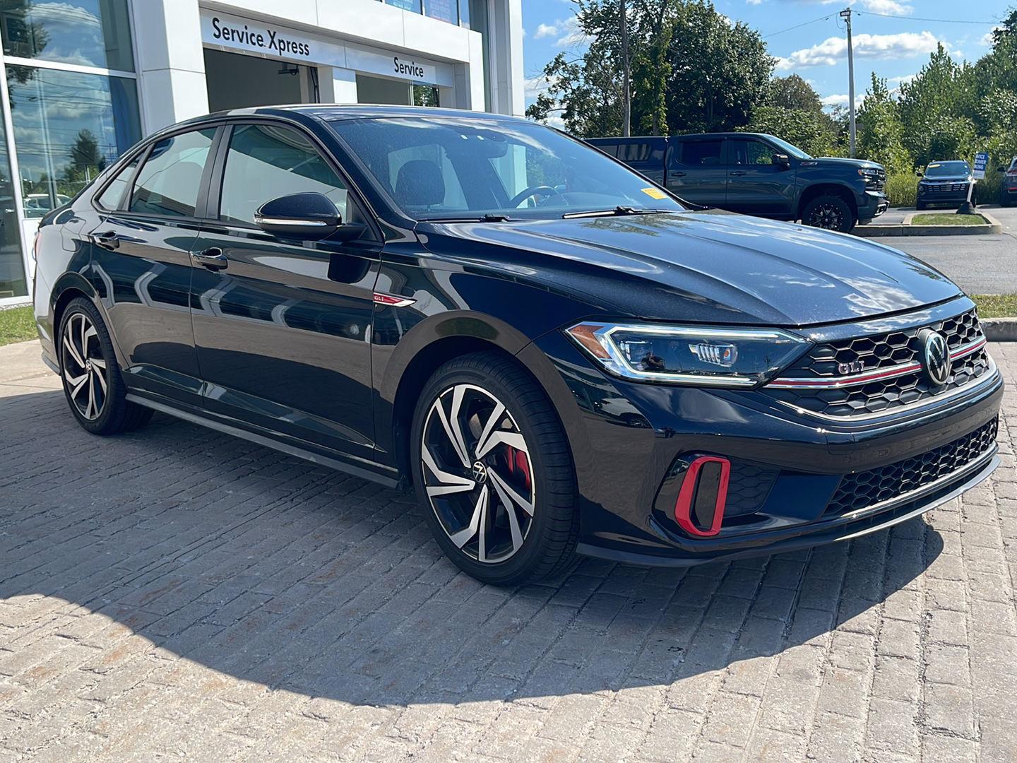 2022 Volkswagen Jetta GLI Autobahn photo 2