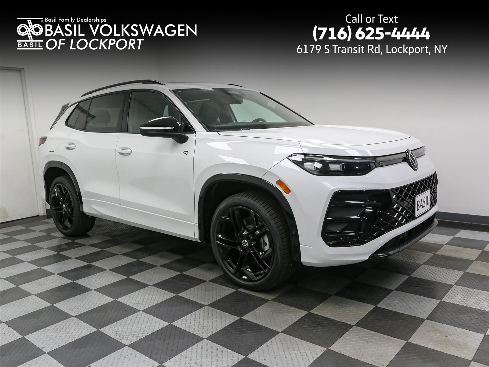 2025 Volkswagen Tiguan SE R-LINE BLACK