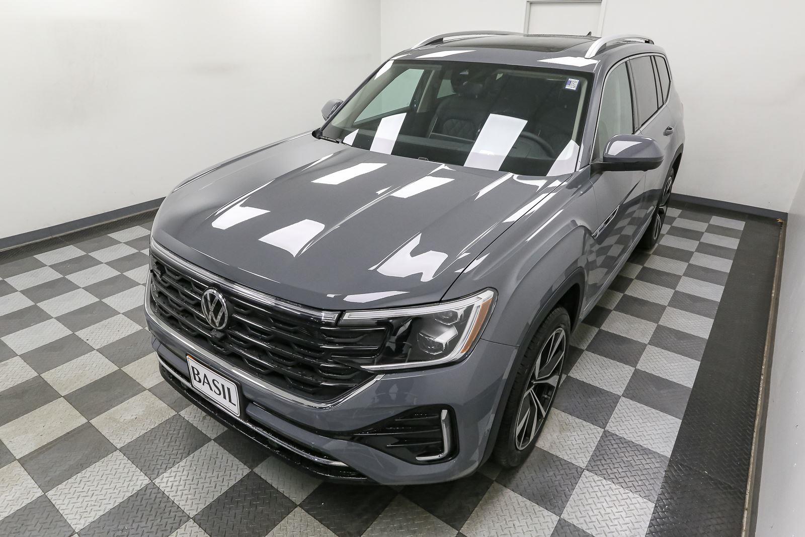 2026 Volkswagen Atlas SEL Premium R-Line - Photo 6