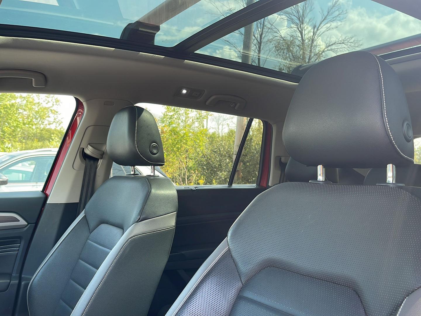 2021 Volkswagen Atlas V6 SEL Premium photo 3