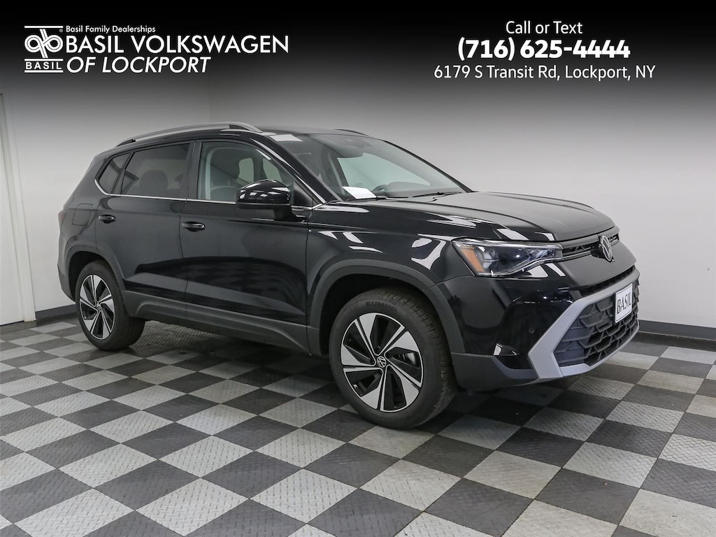 New 2025 Volkswagen Taos SE 4MOTION