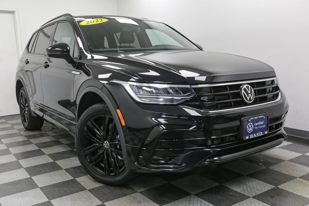 Certified 2022 Volkswagen Tiguan SE R-Line Black 4MOTION