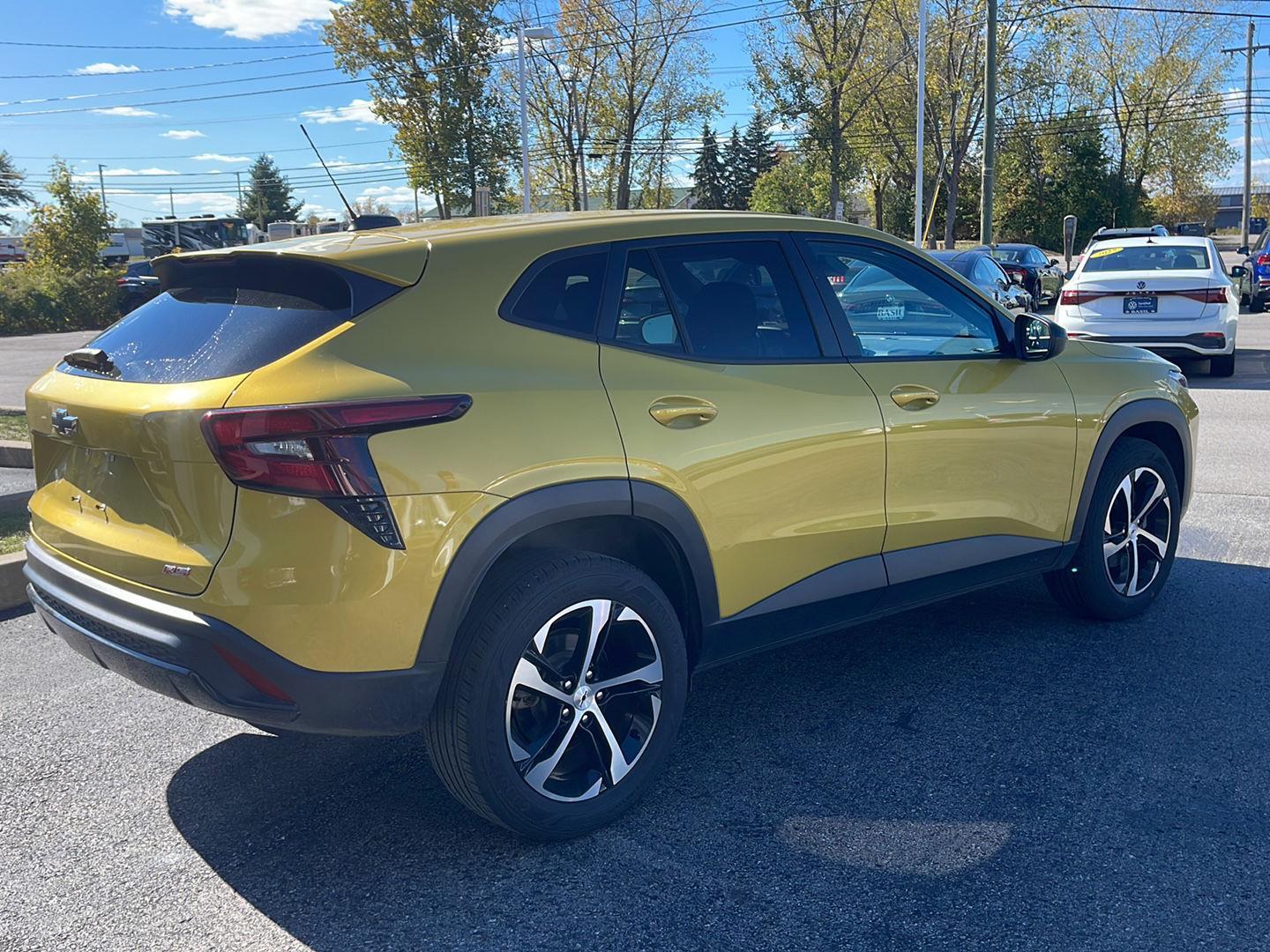 2024 Chevrolet Trax photo 4