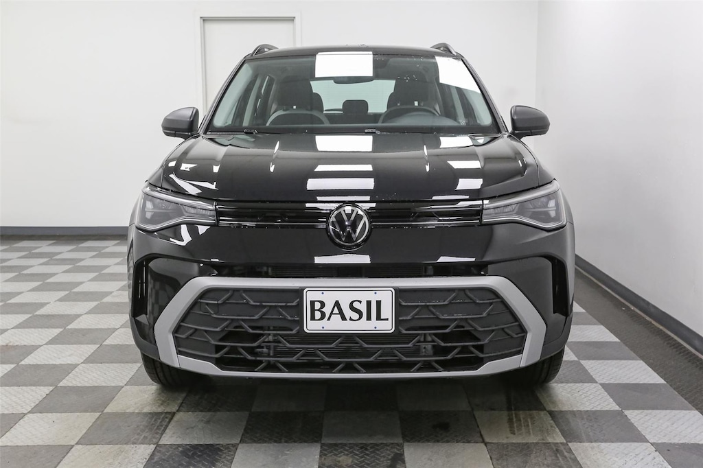 New 2025 Volkswagen Taos S 4MOTION