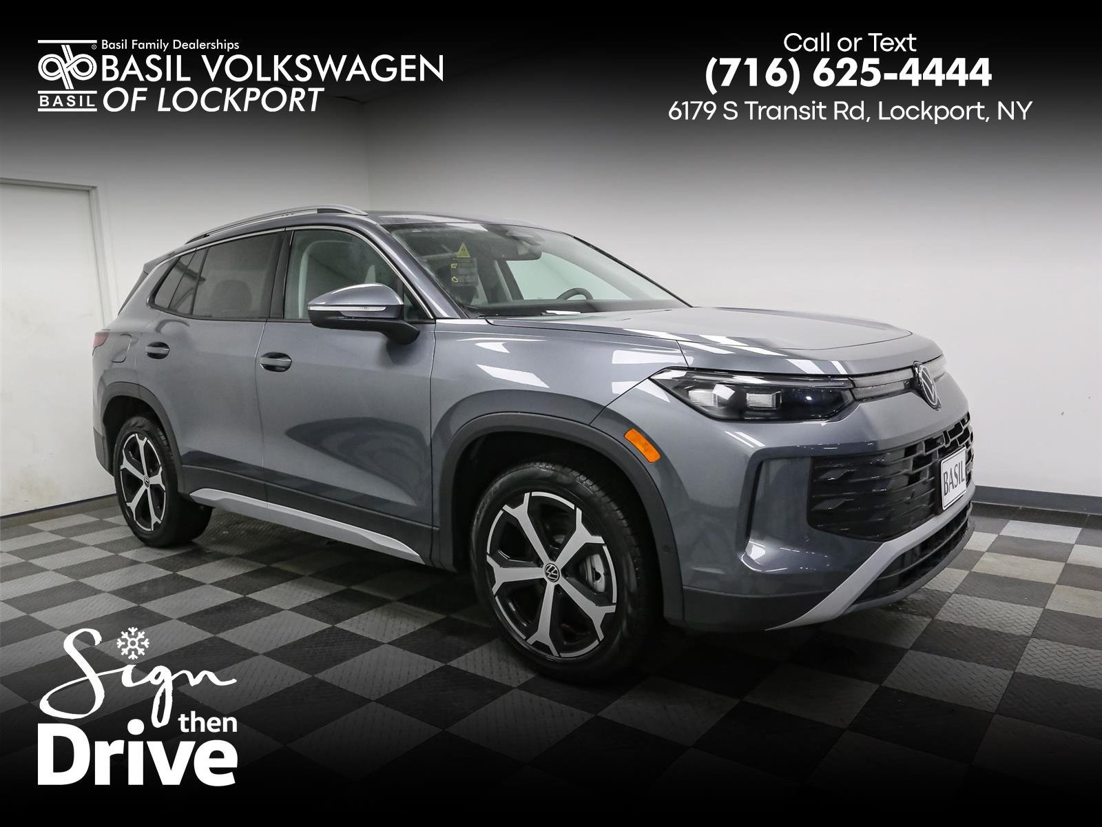 2026 Volkswagen Tiguan SE's photo