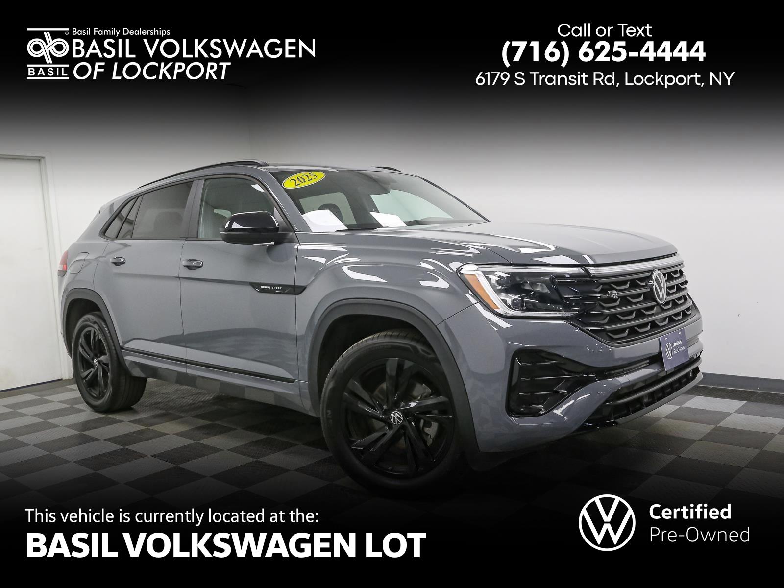 2025 Volkswagen Atlas Cross Sport SEL R-LINE's photo