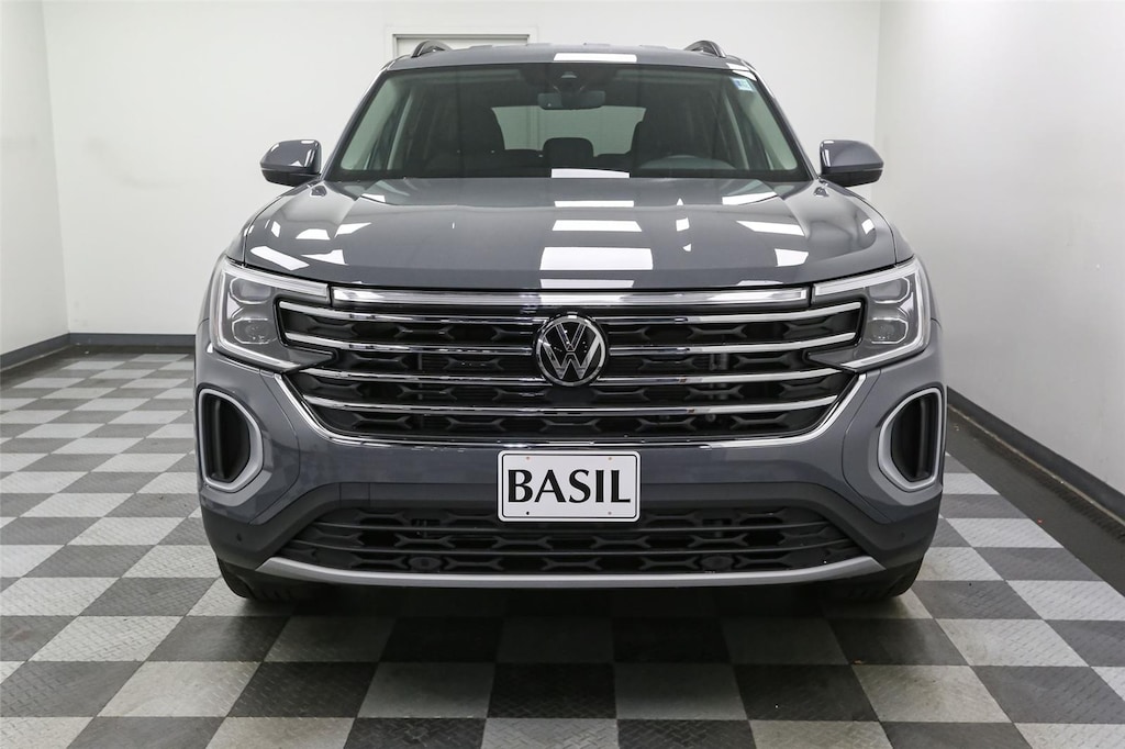 2026 Volkswagen Atlas SE Technology photo 3