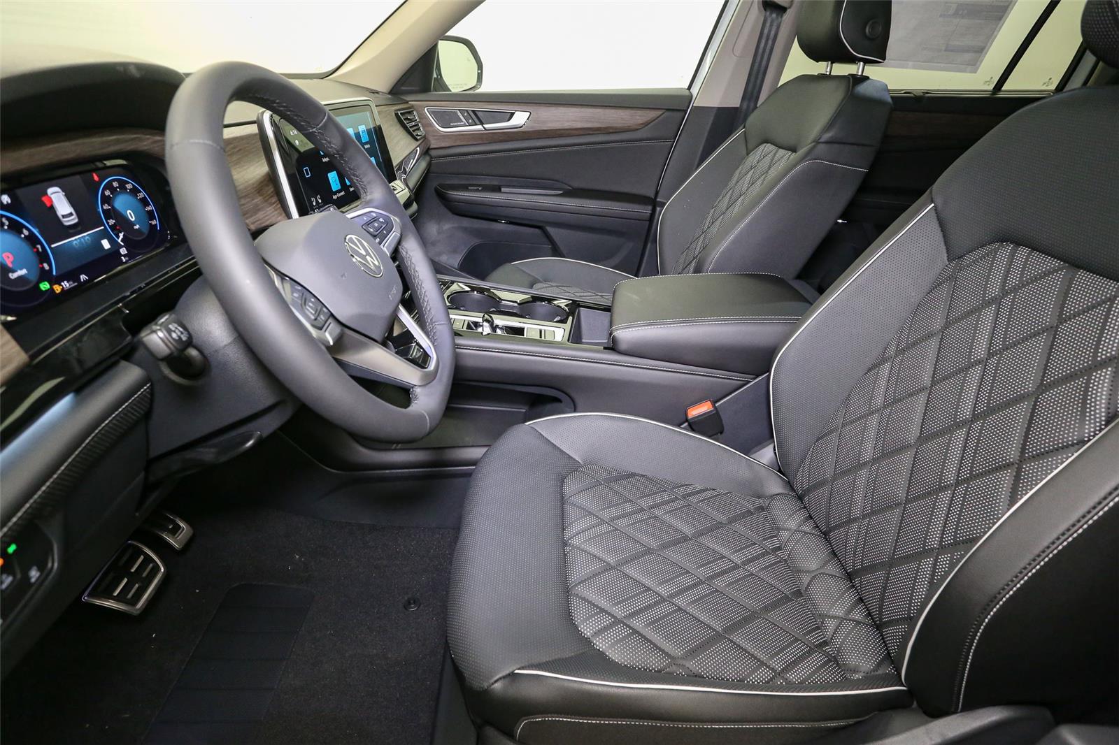 2026 Volkswagen Atlas SEL Premium R-Line - Photo 27