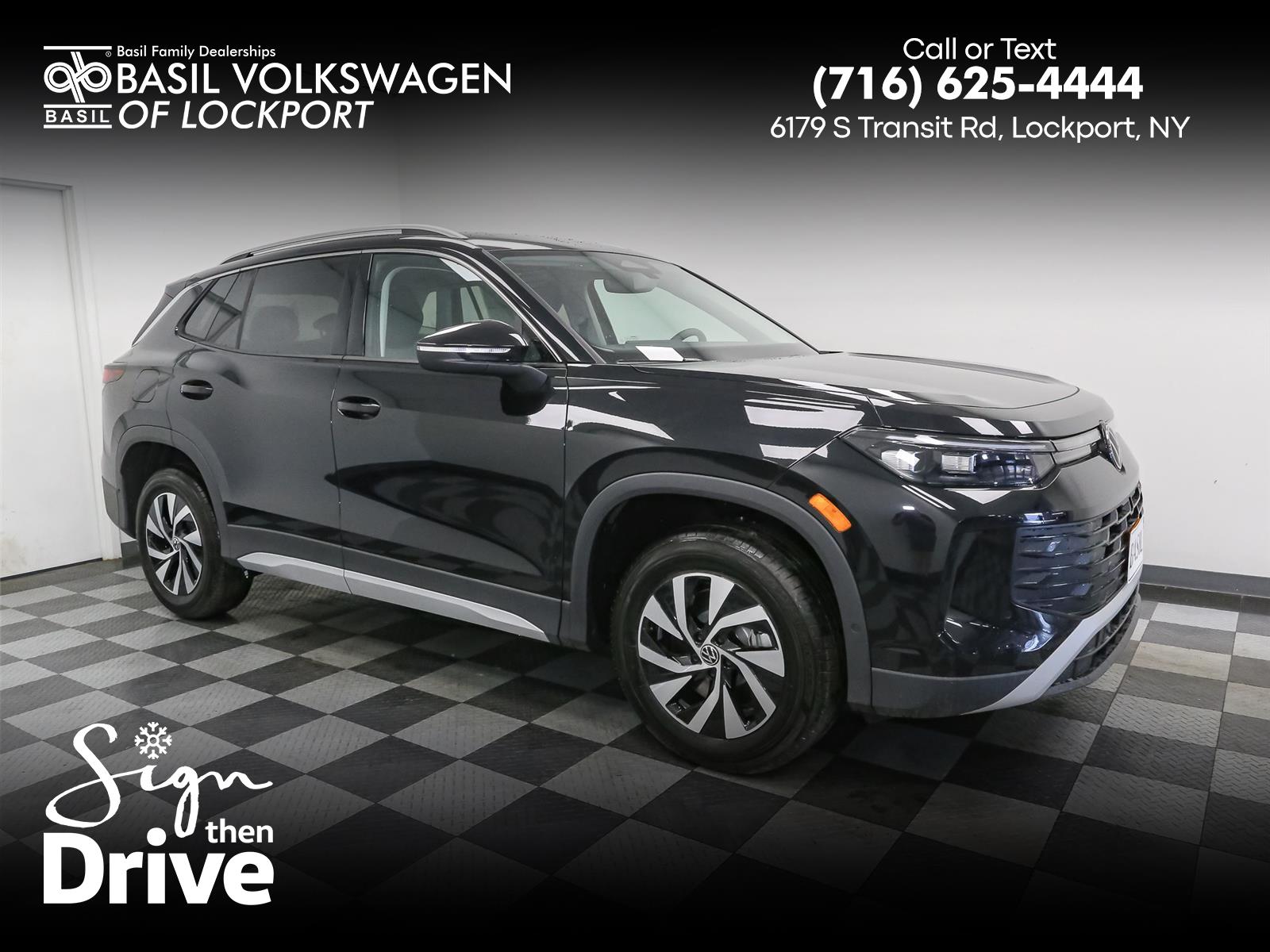 2025 Volkswagen Tiguan S's photo