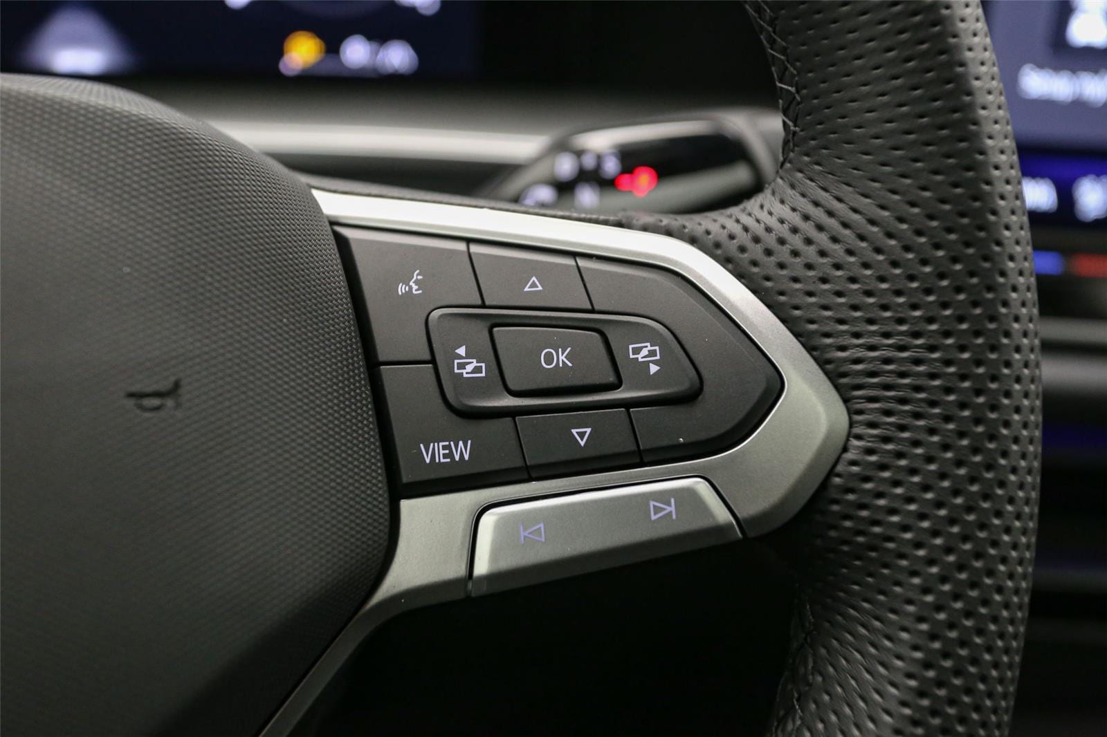 2026 Volkswagen Tiguan SE R-LINE BLACK - Photo 25
