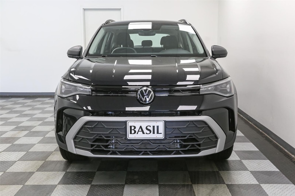 New 2025 Volkswagen Taos S 4MOTION