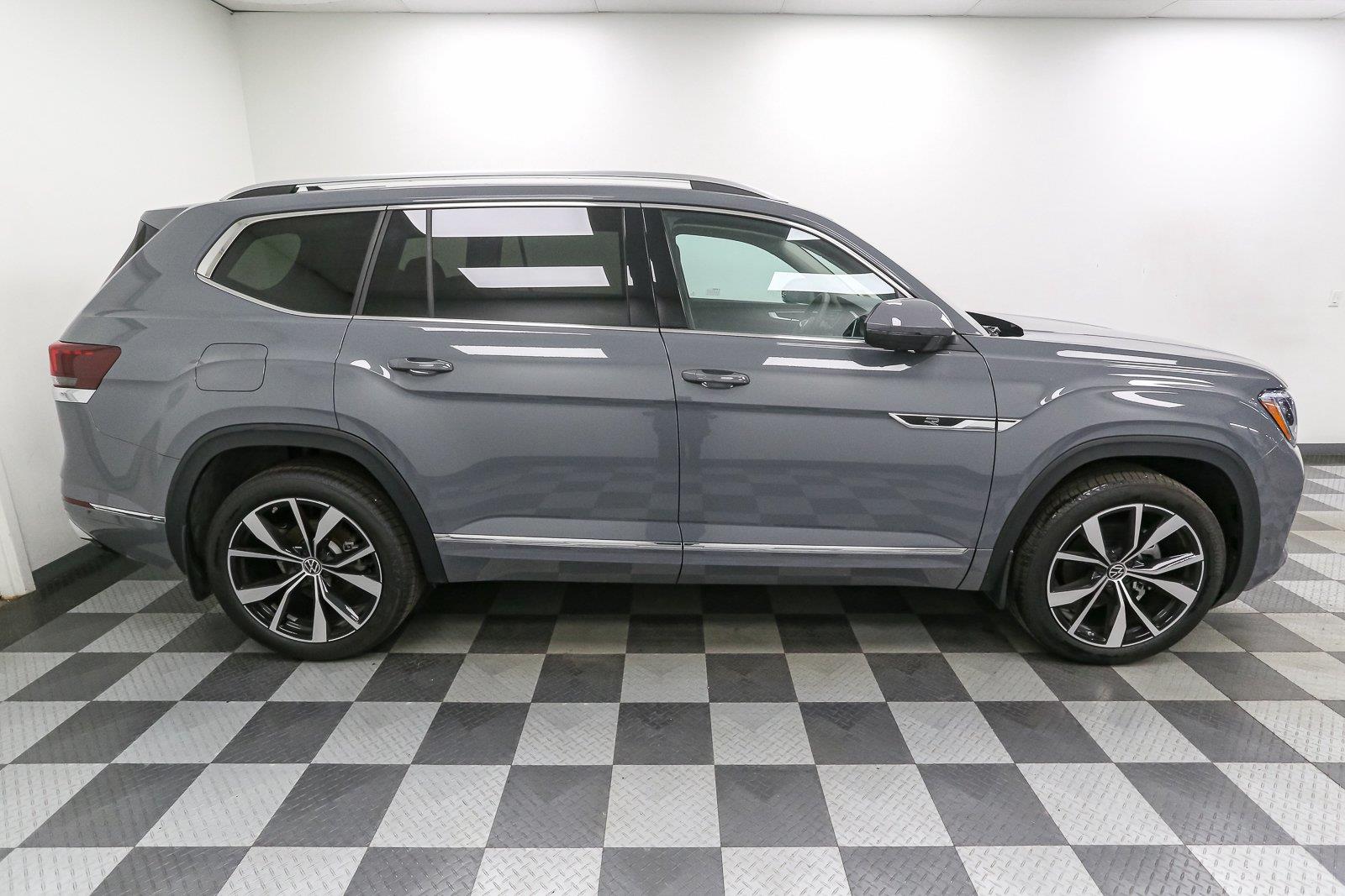 2026 Volkswagen Atlas SEL Premium R-Line - Photo 7