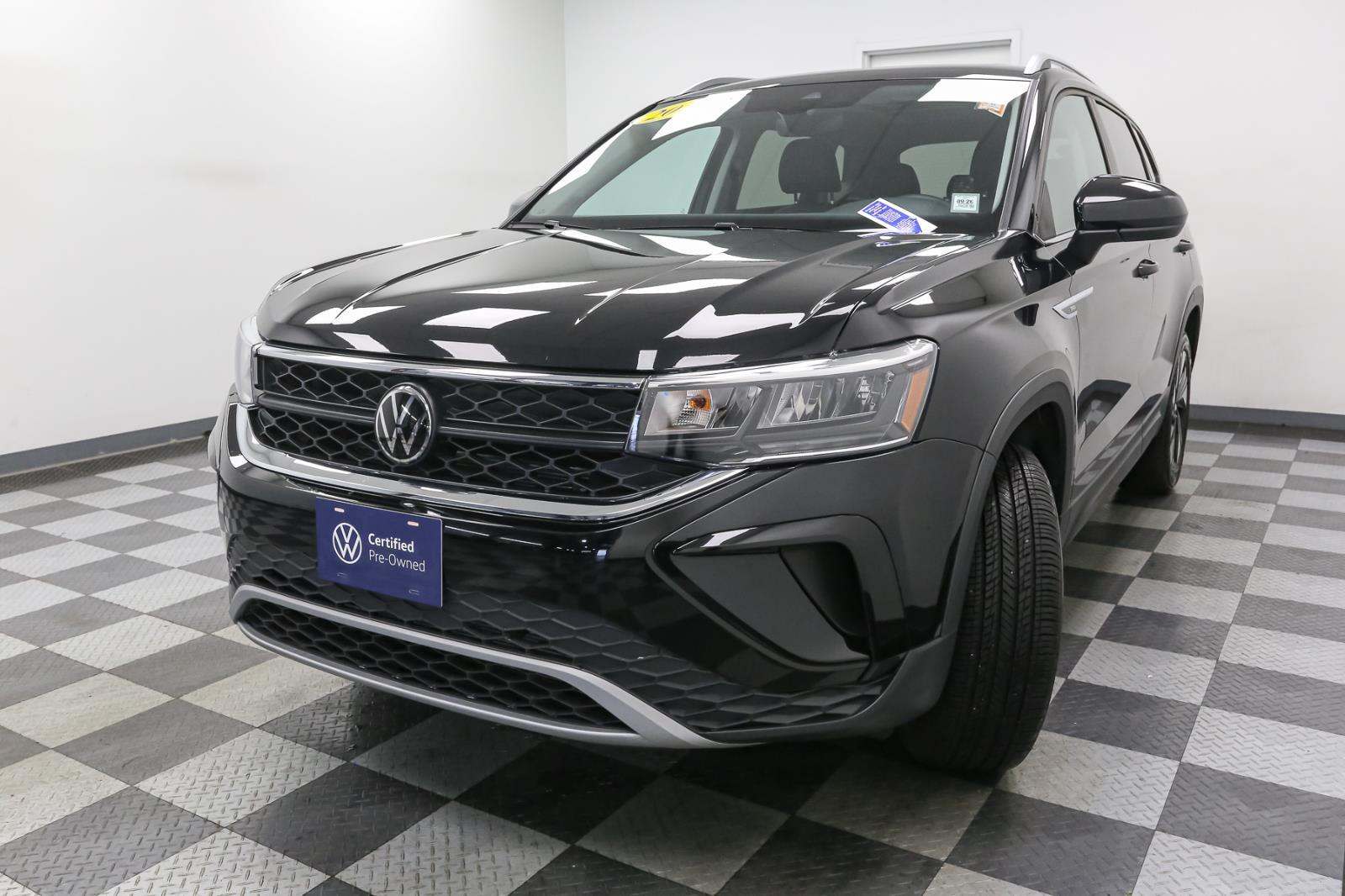 2024 Volkswagen Taos SE photo 4