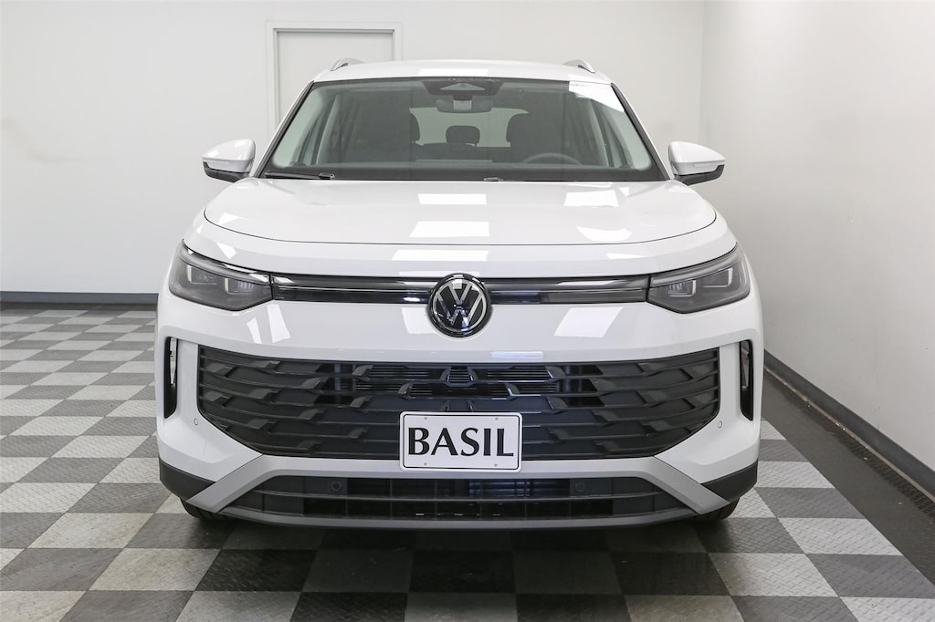 New 2025 Volkswagen Tiguan SE 4MOTION