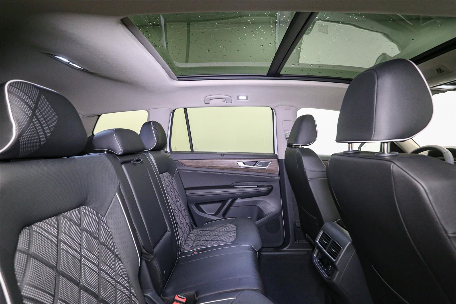 2026 Volkswagen Atlas SEL Premium R-Line - Photo 19