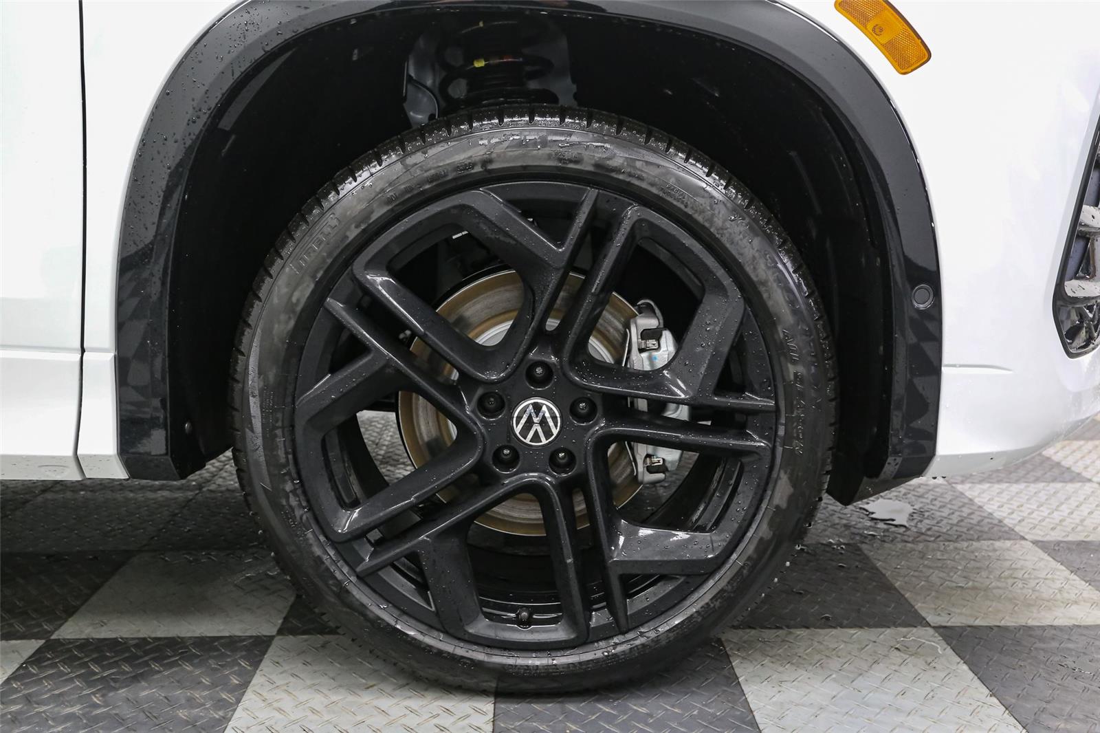 2026 Volkswagen Tiguan SE R-LINE BLACK - Photo 14