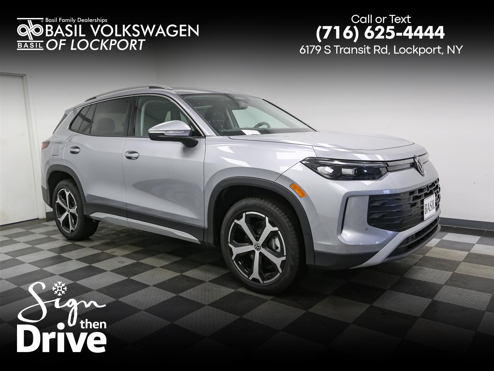 2026 Volkswagen Tiguan SE's photo