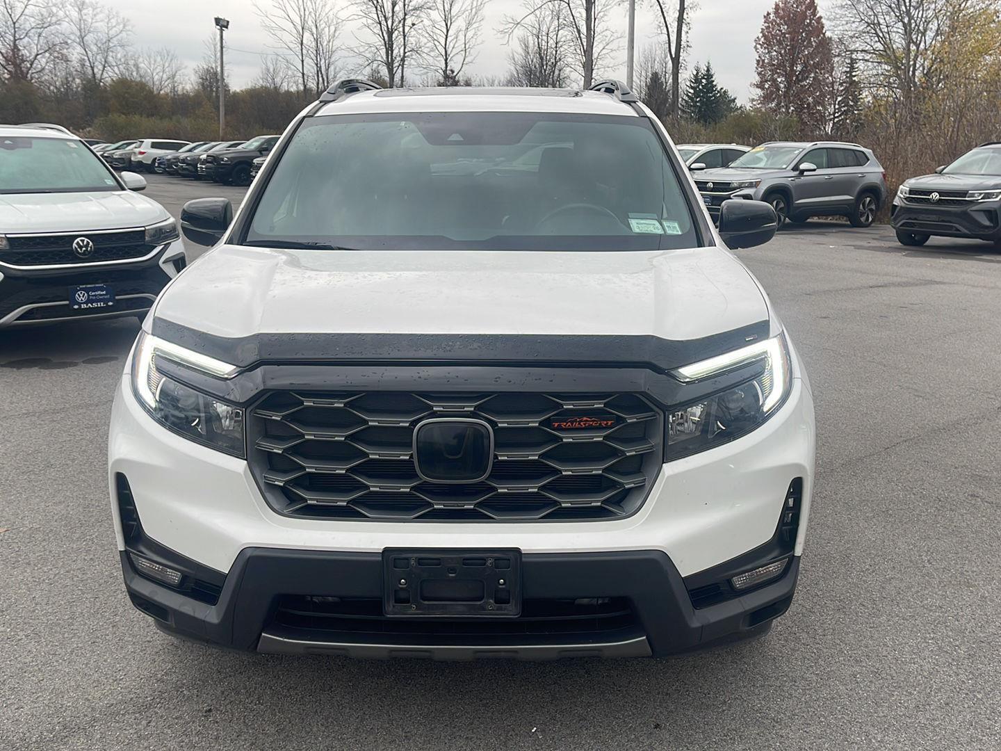 2023 Honda Passport TrailSport photo 2