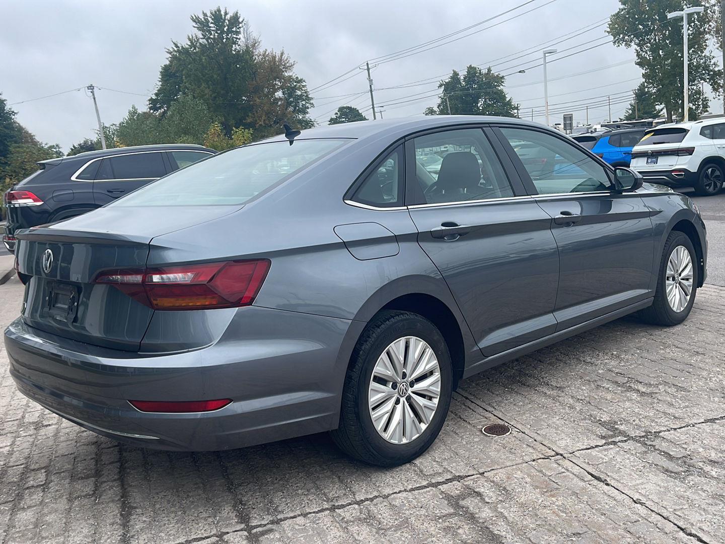 2019 Volkswagen Jetta S photo 3