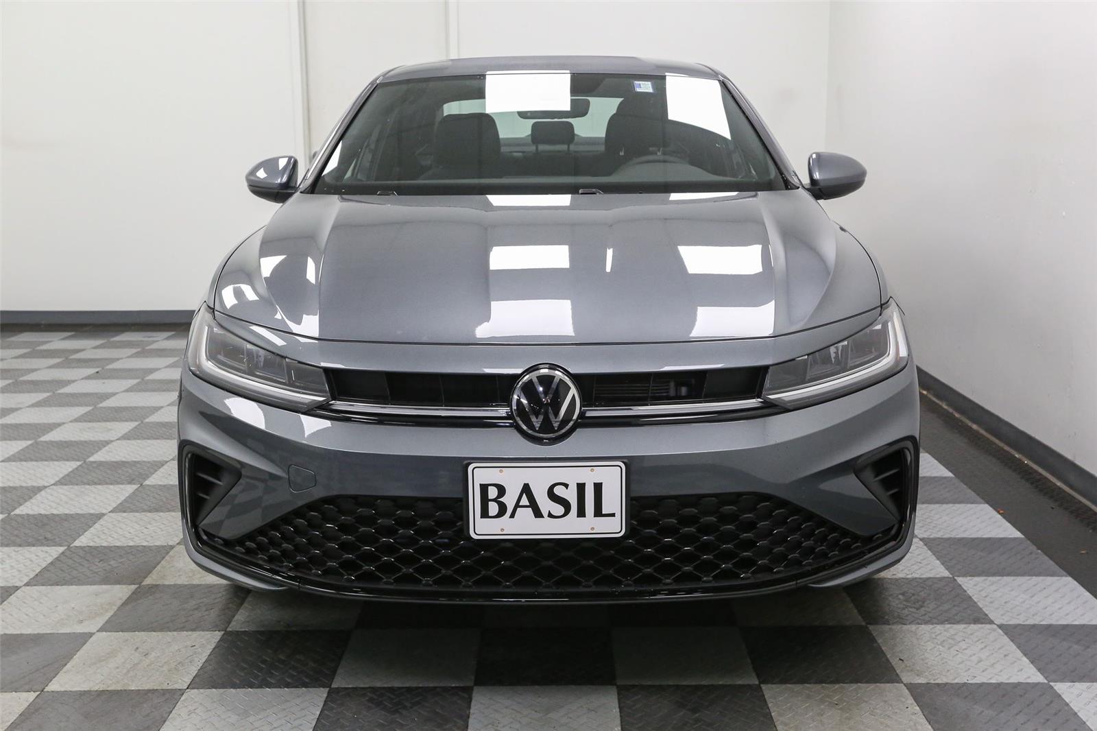 2026 Volkswagen Jetta 1.5T Sport photo 2