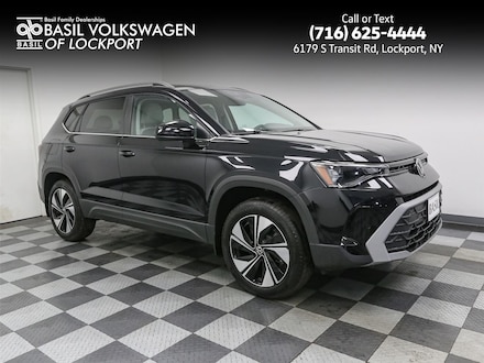 2025 Volkswagen Taos SE 4MOTION