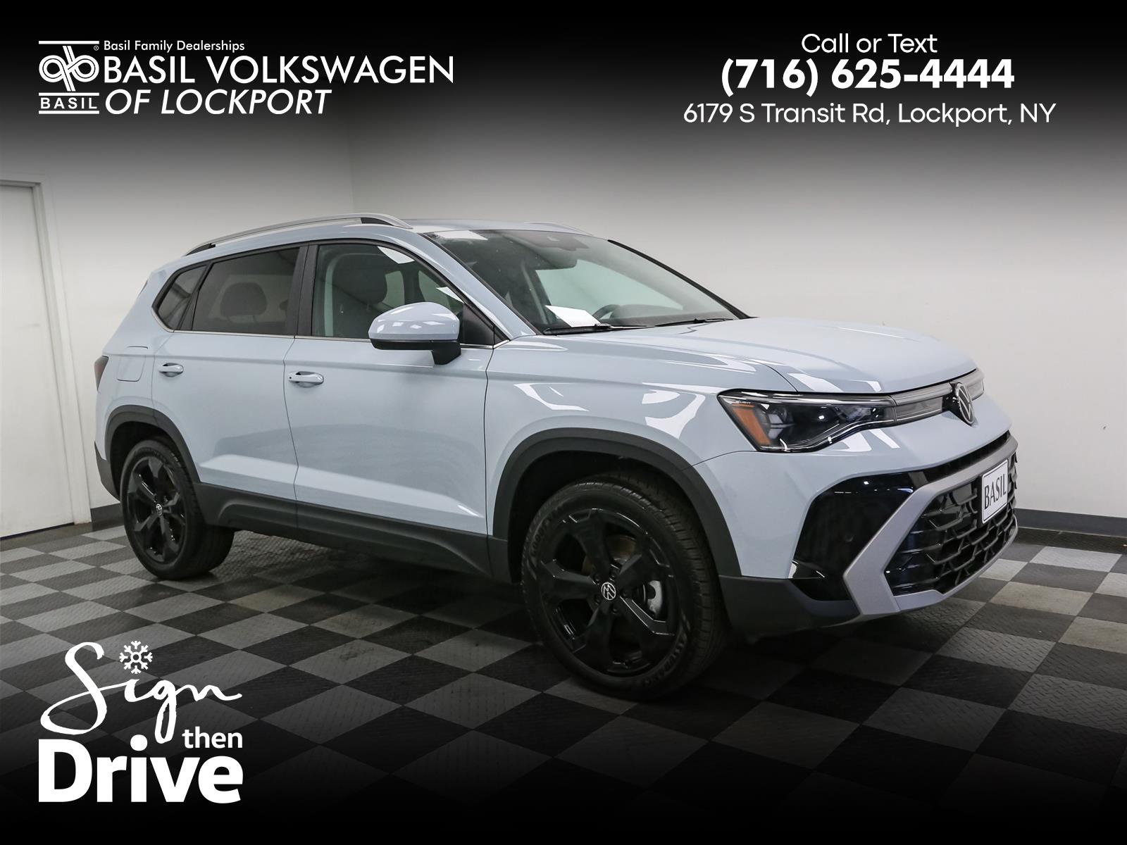 2025 Volkswagen Taos SEL's photo