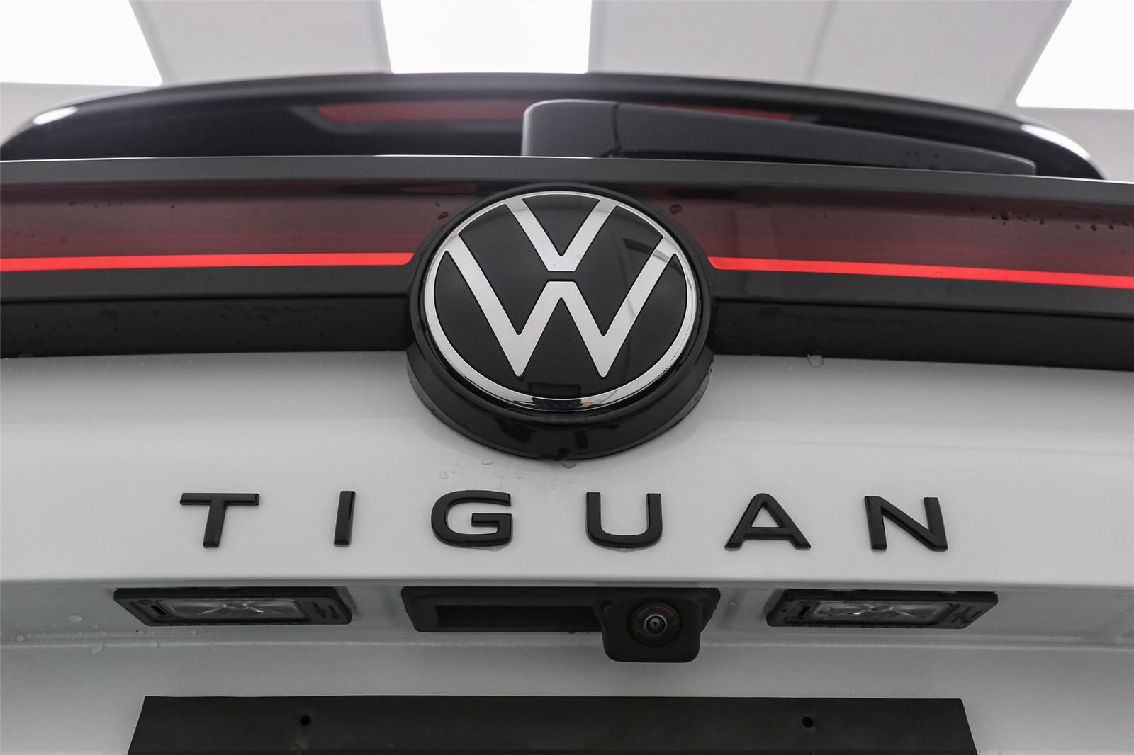 2026 Volkswagen Tiguan SE R-LINE BLACK - Photo 13