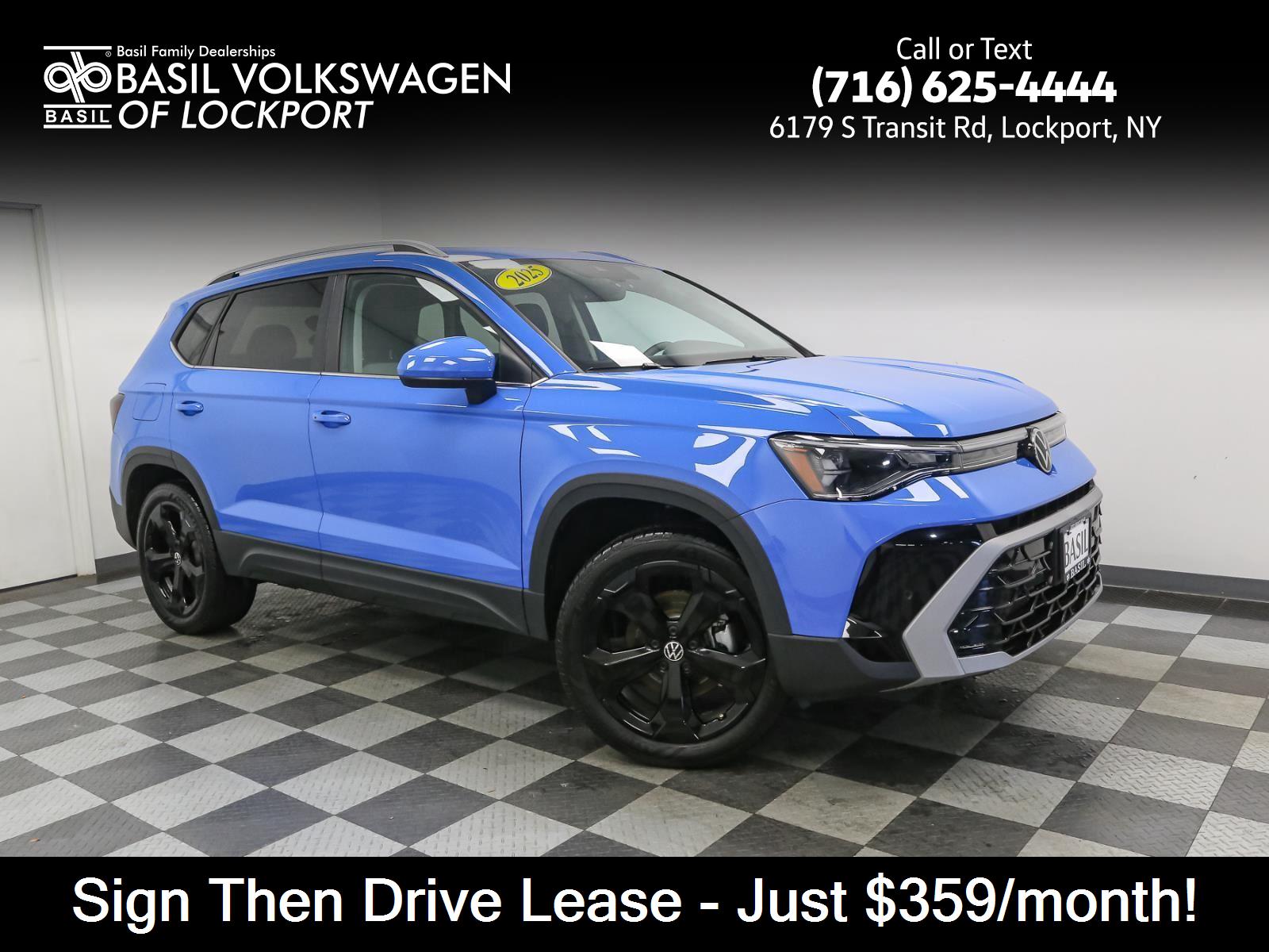 2025 Volkswagen Taos SEL's photo