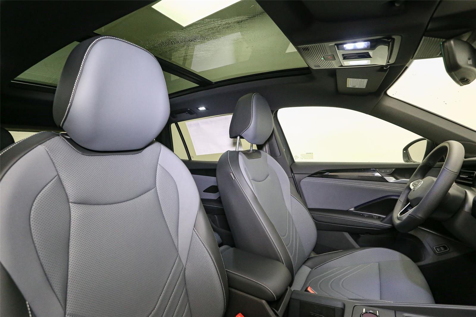 2026 Volkswagen Tiguan SE R-LINE BLACK - Photo 15