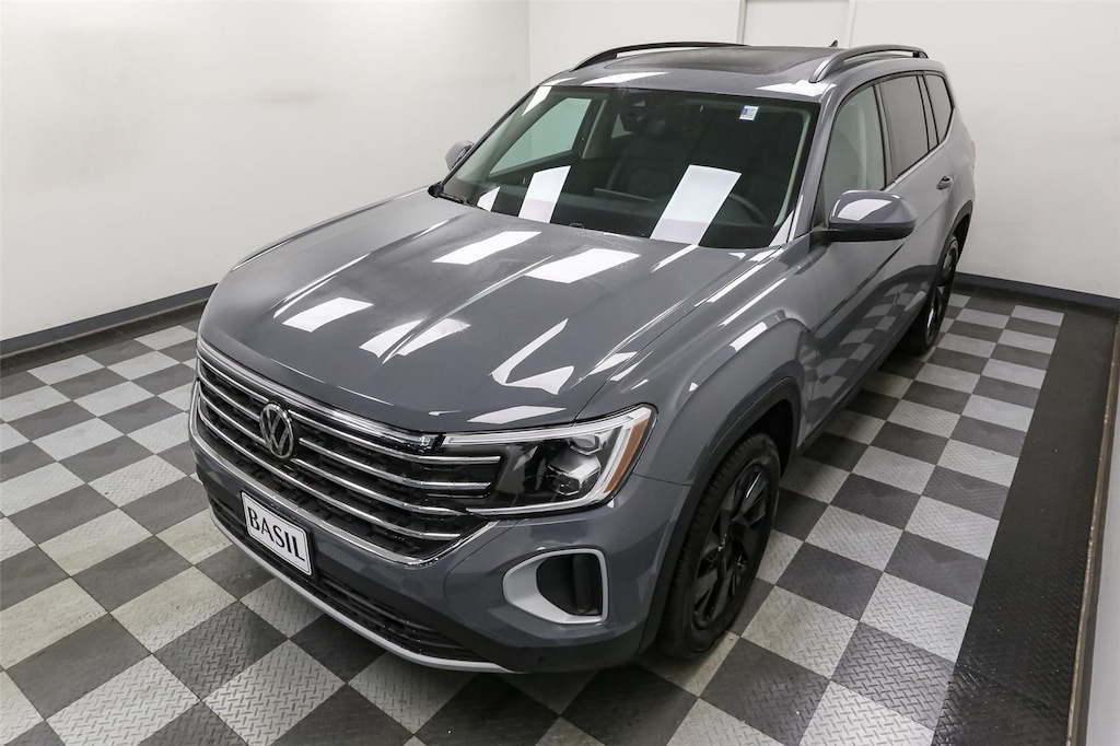 2026 Volkswagen Atlas SE Technology photo 4