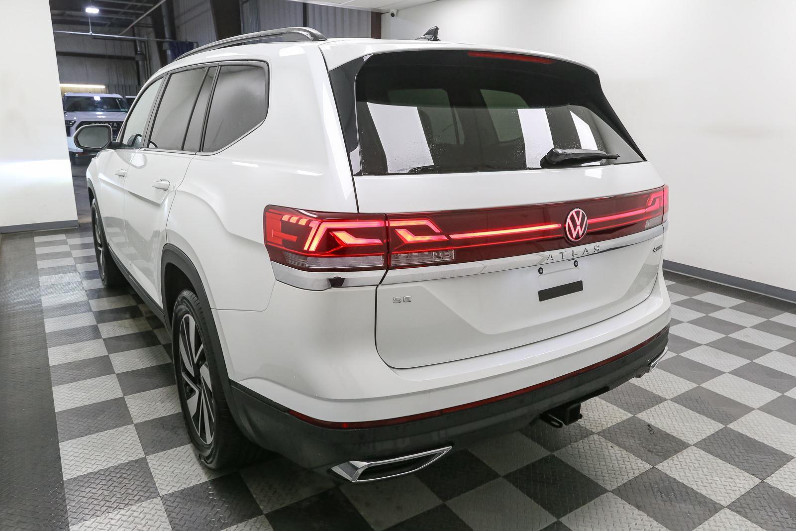 2026 Volkswagen Atlas SE w/Tech - Photo 9