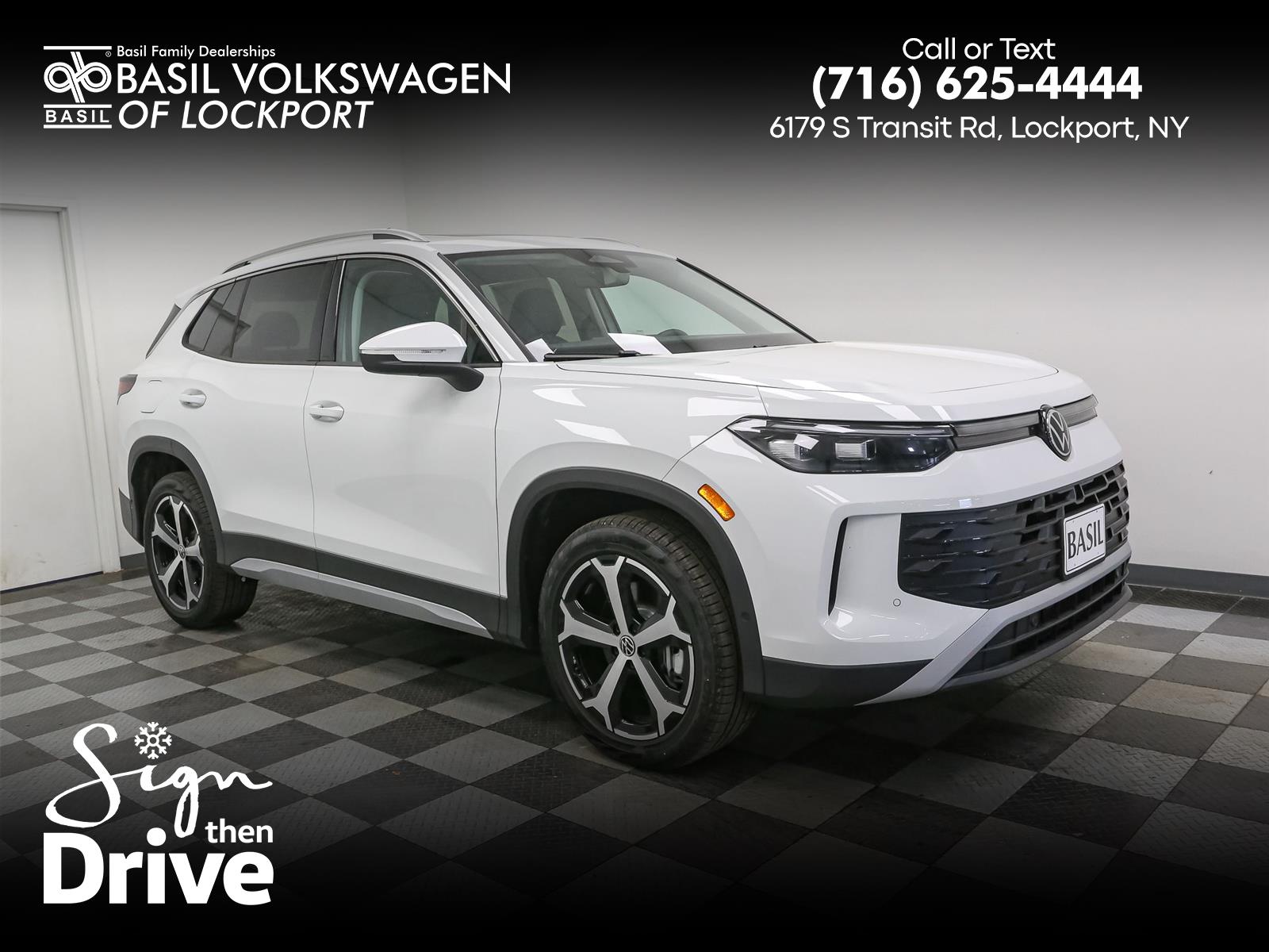 2025 Volkswagen Tiguan SE's photo