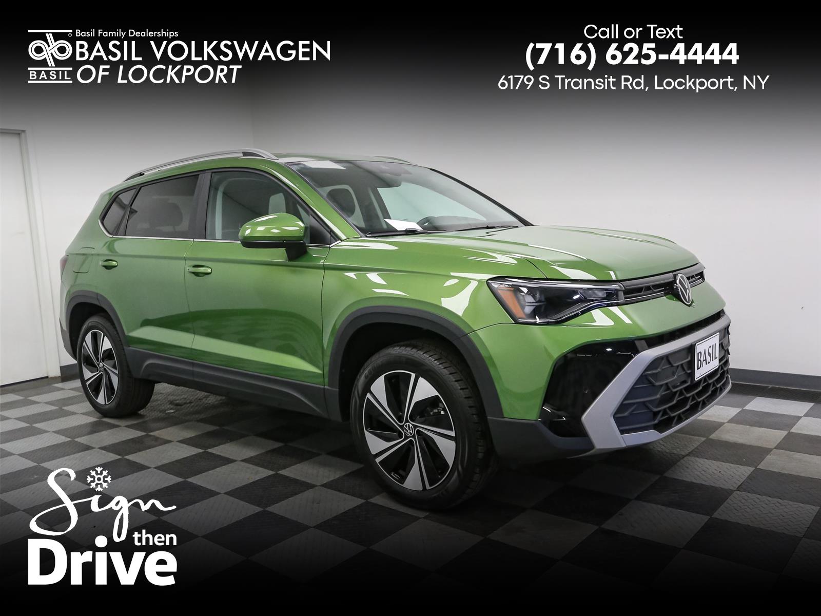 2025 Volkswagen Taos SE's photo