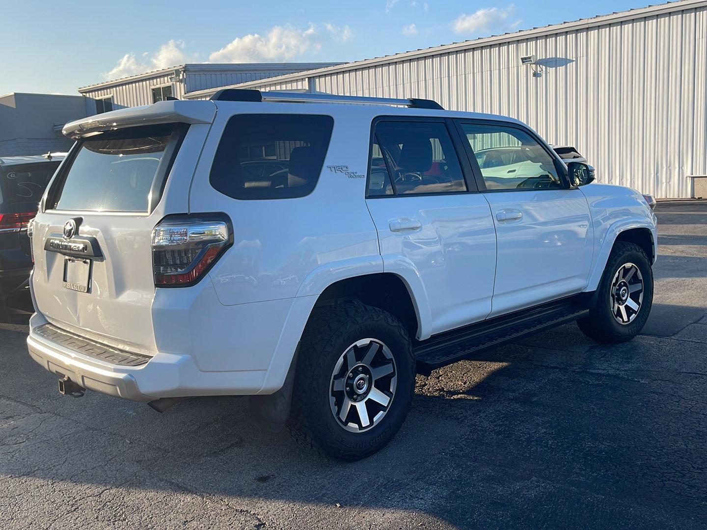 2017 Toyota 4Runner TRD Pro photo 4