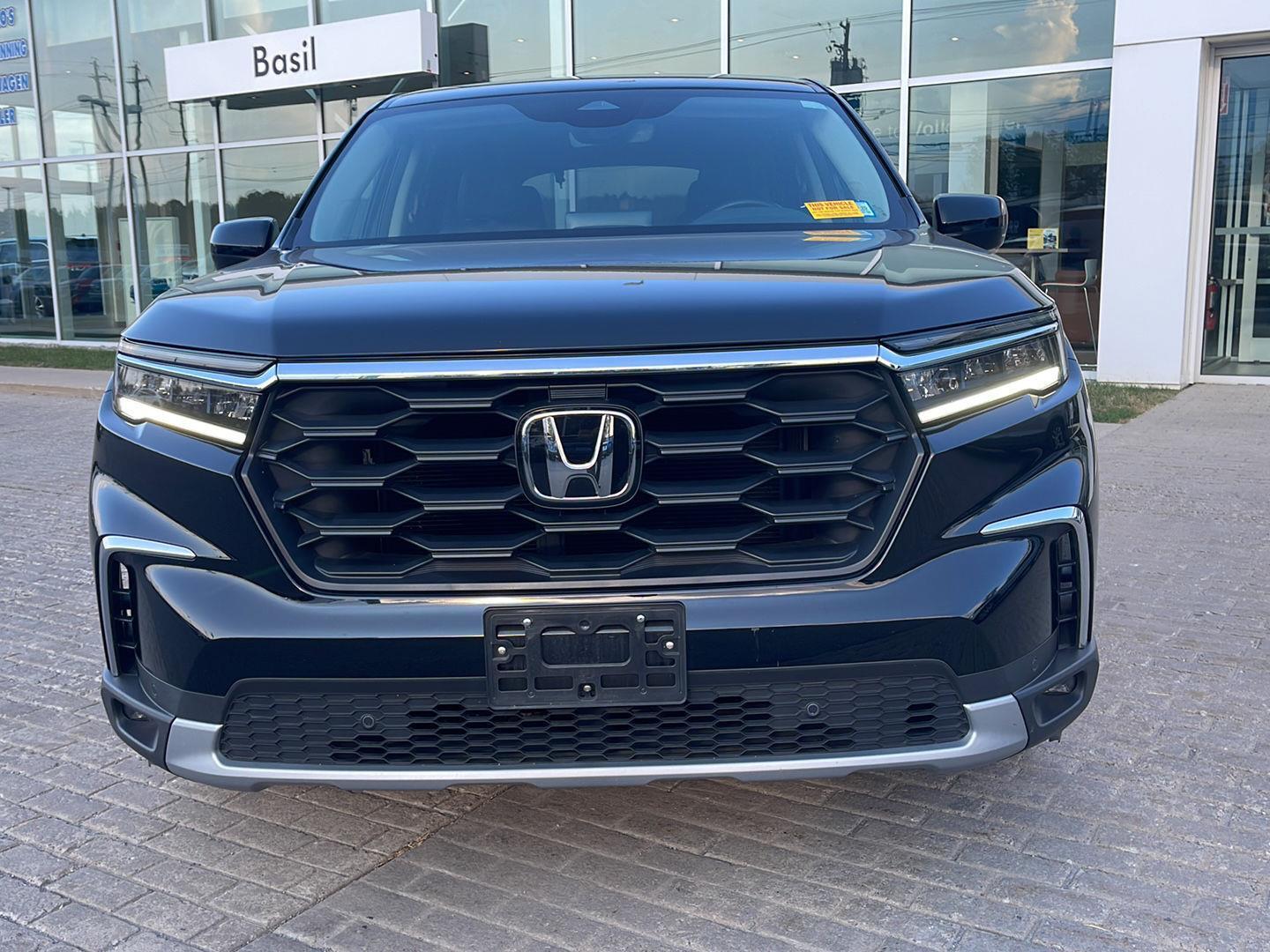 2024 Honda Pilot EX-L photo 2