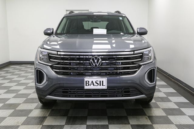 2025 Volkswagen Atlas SE Technology photo 3