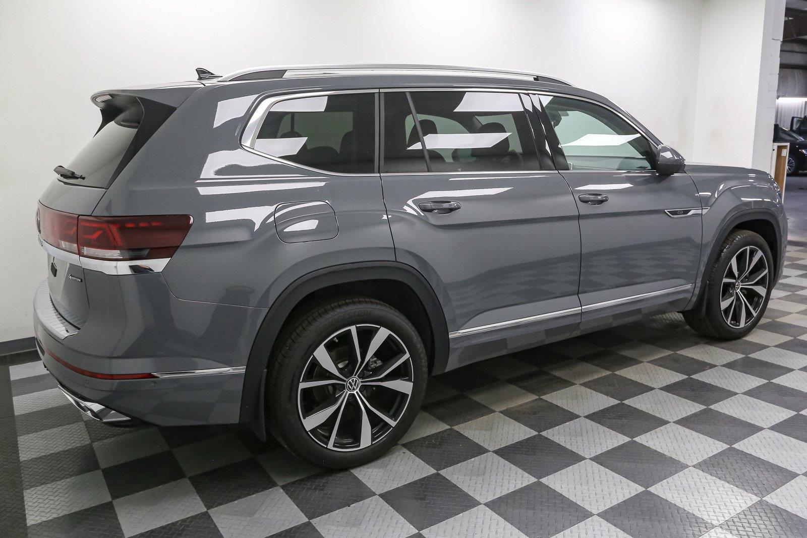 2026 Volkswagen Atlas SEL Premium R-Line - Photo 9