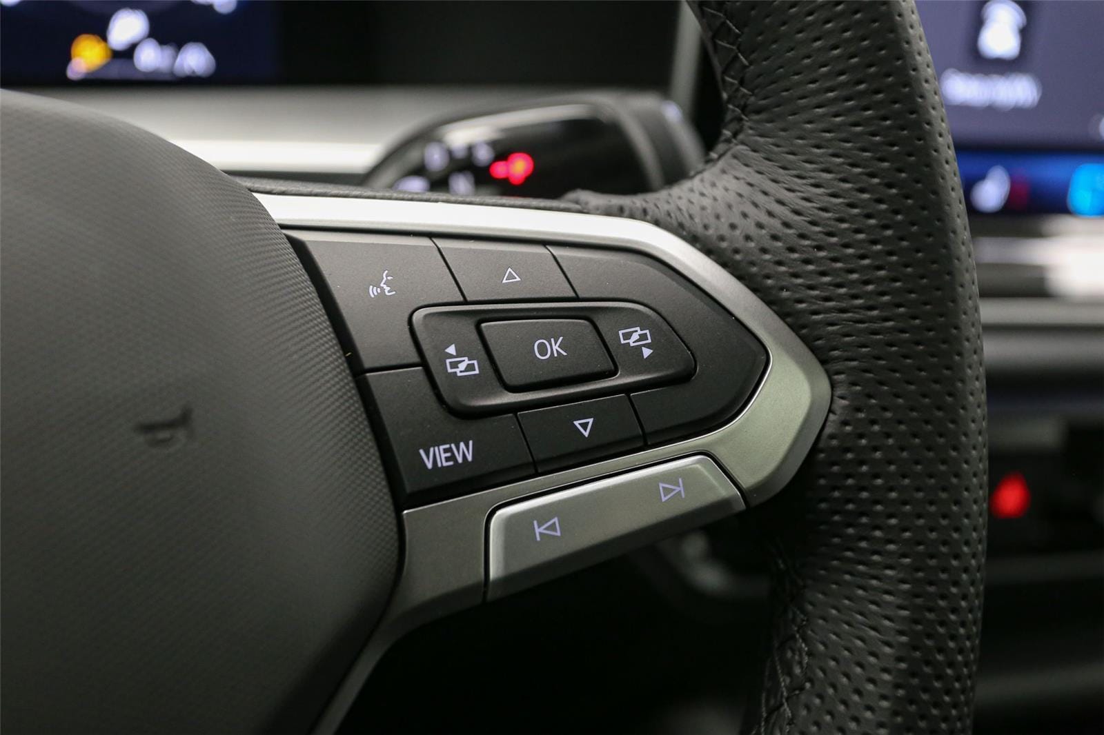 2026 Volkswagen Tiguan SE R-LINE BLACK - Photo 26