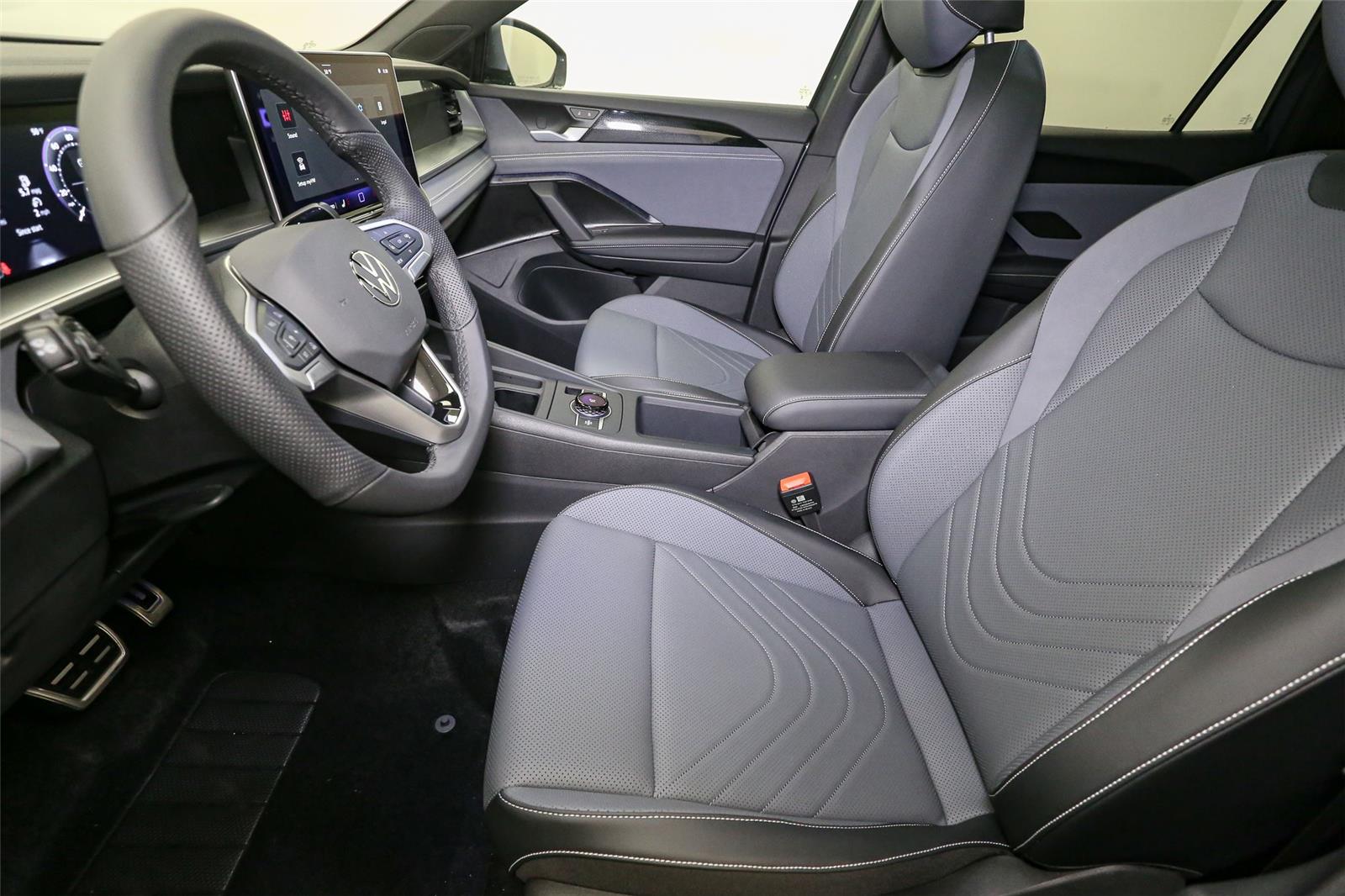 2026 Volkswagen Tiguan SE R-LINE BLACK - Photo 26