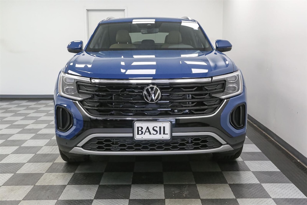 New 2026 Volkswagen Atlas Cross Sport 2.0T SE w/Technology SUV