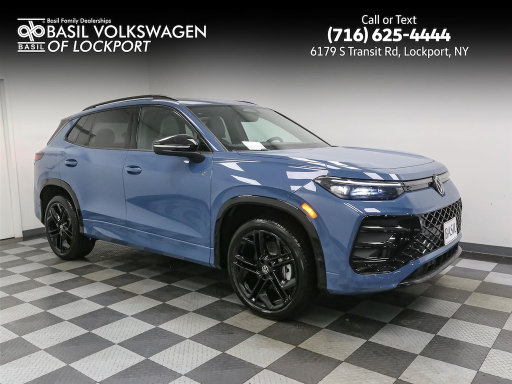 New 2025 Volkswagen Tiguan SE R-Line Black 4MOTION