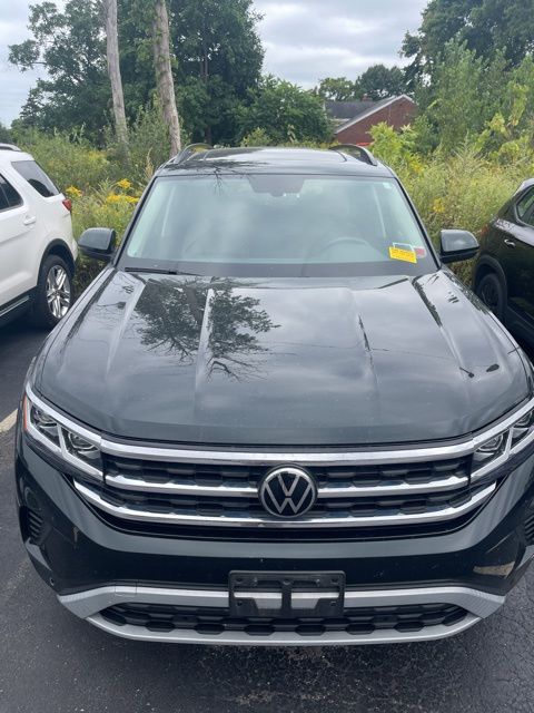 Used 2021 Volkswagen Atlas SE w/Tech with VIN 1V2KR2CA6MC595227 for sale in Lockport, NY