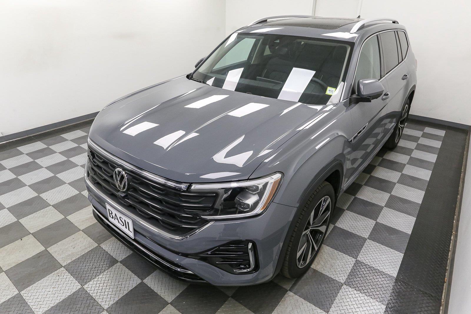 2026 Volkswagen Atlas SEL Premium R-Line - Photo 6