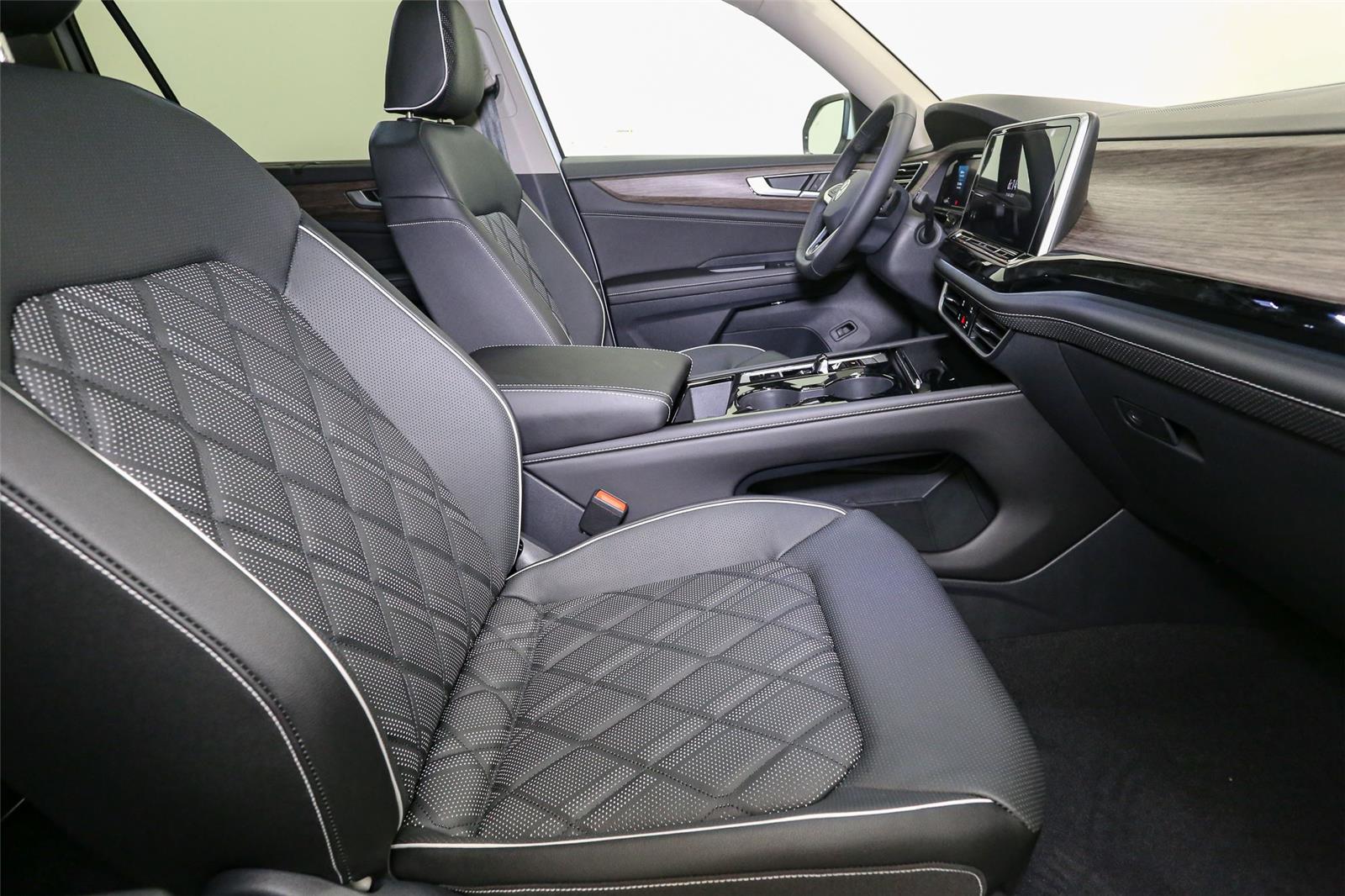 2026 Volkswagen Atlas SEL Premium R-Line - Photo 15