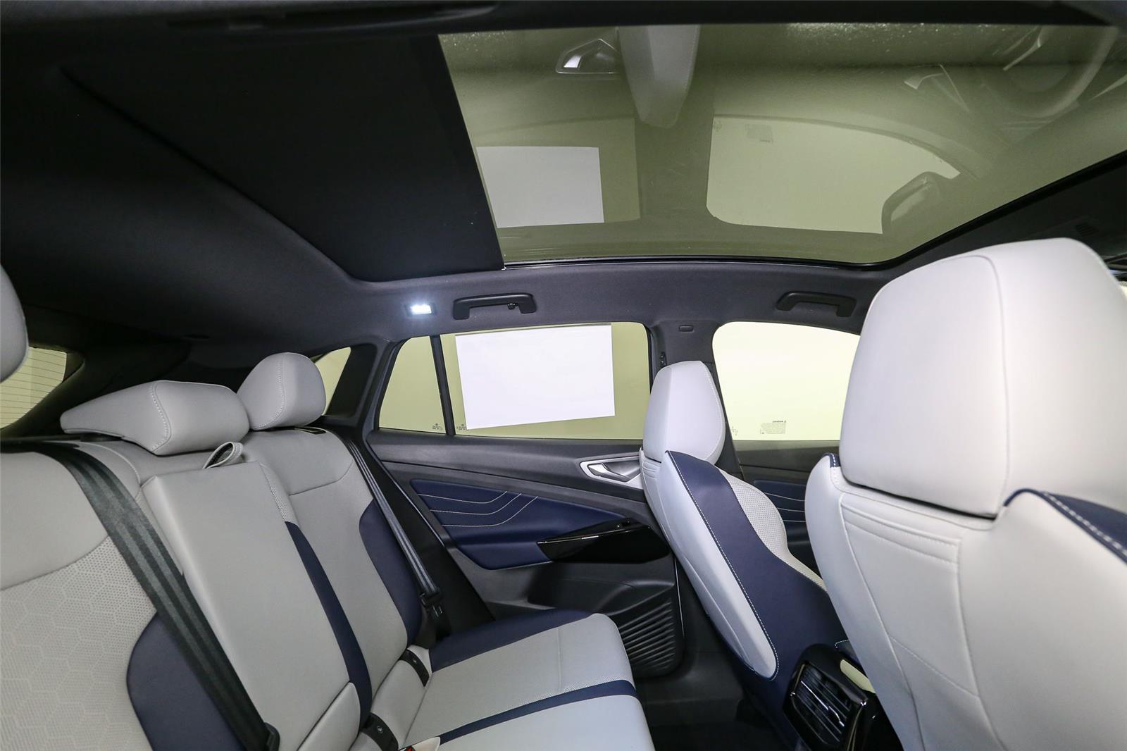 2025 Volkswagen ID.4 PRO S - Photo 15