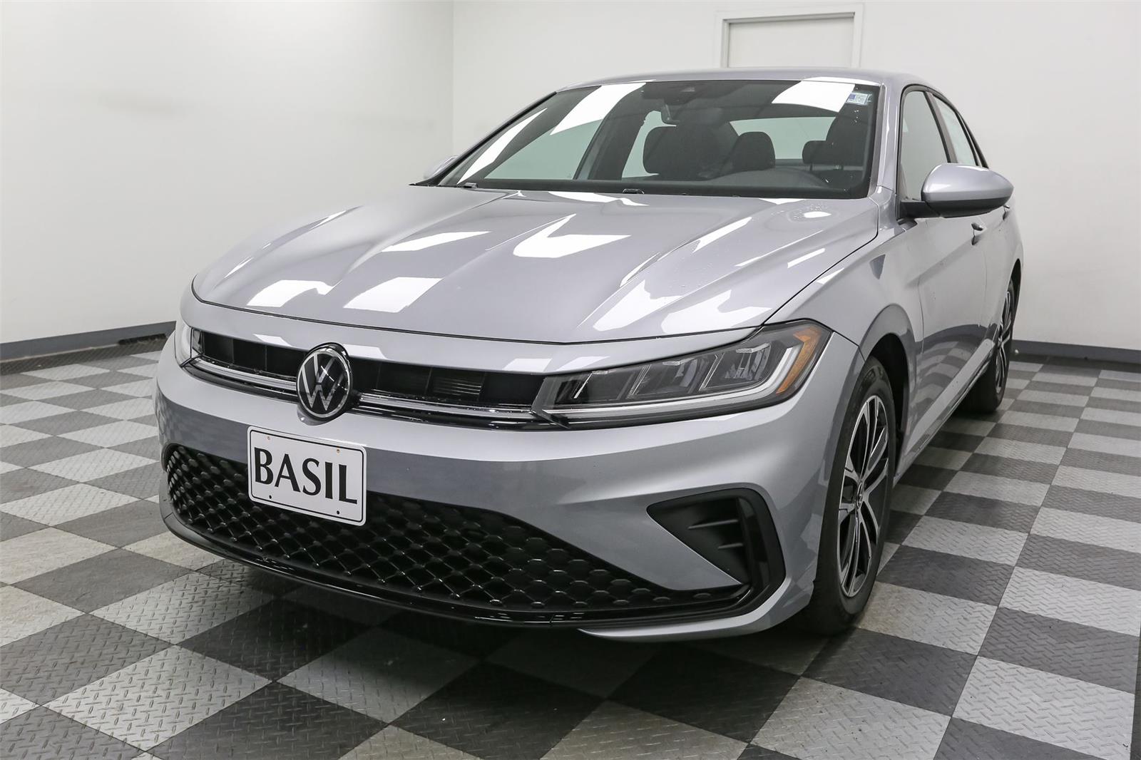 2026 Volkswagen Jetta 1.5T Sport photo 3