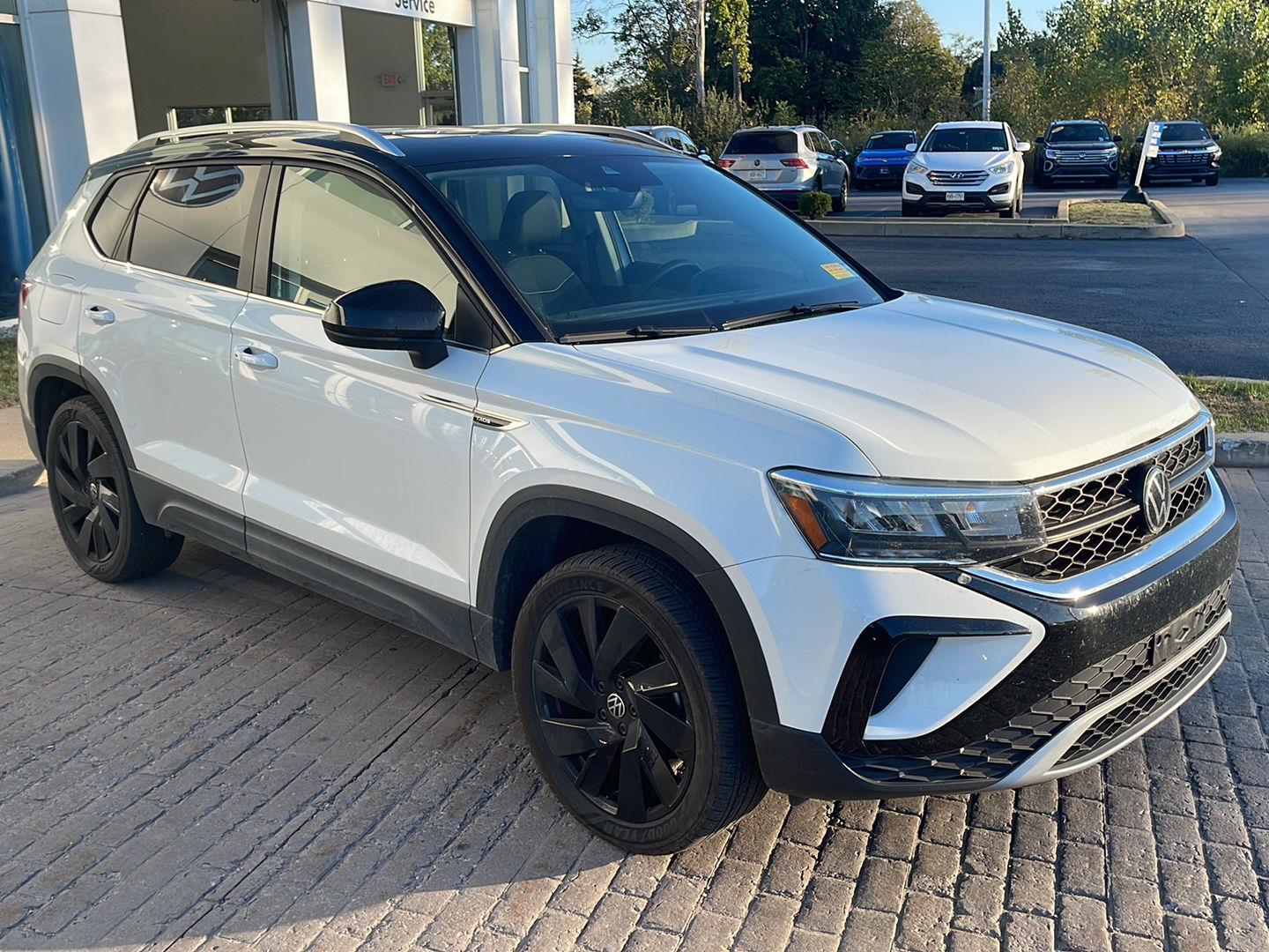 2024 Volkswagen Taos SE photo 3